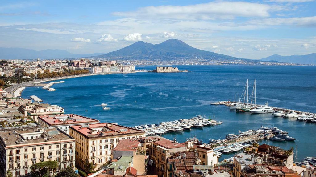 Vue sur Naples et le Mont Vésuve