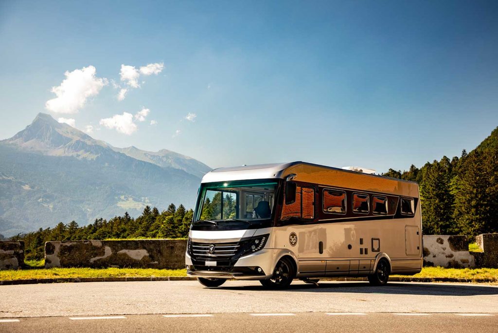 Découvrez la liberté en camping-car avec Ruchti, spécialiste du camping-car haut de gamme en Suisse.