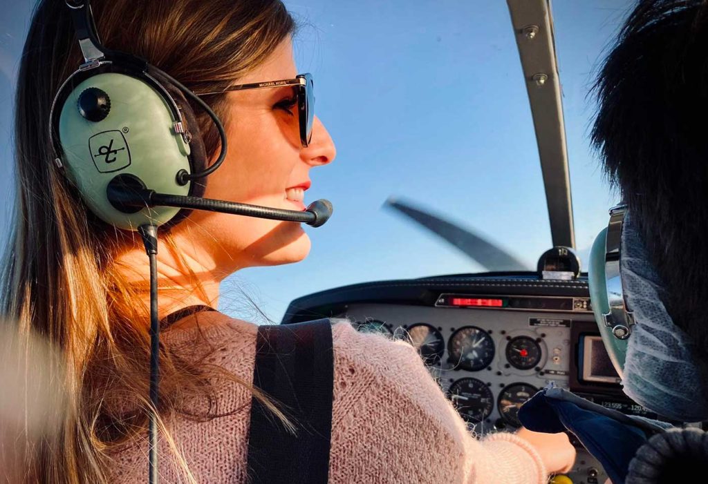 Lara, 29 ans, pilote de ligne.