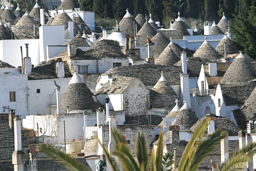 Les-Pouilles-Alberobello-Trulli