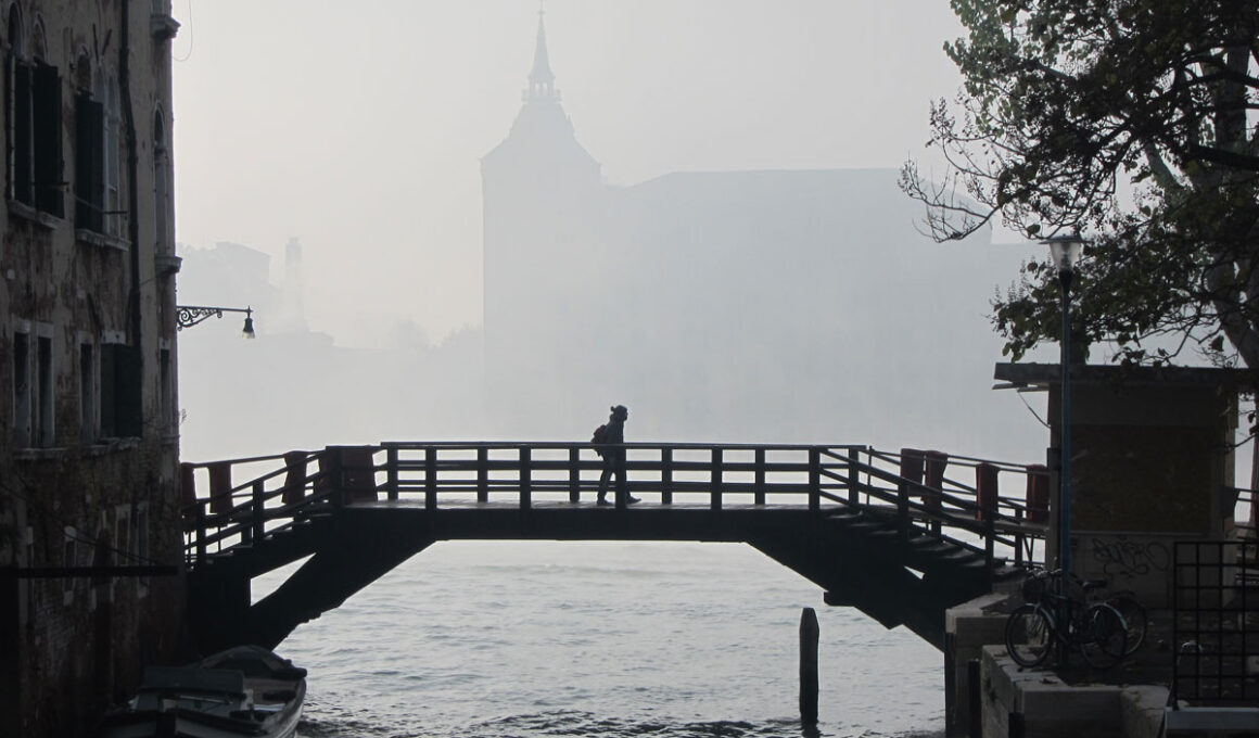venise-pont-brume