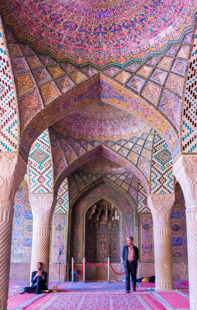 Iran-mosquée-rose-faruk-kaymak