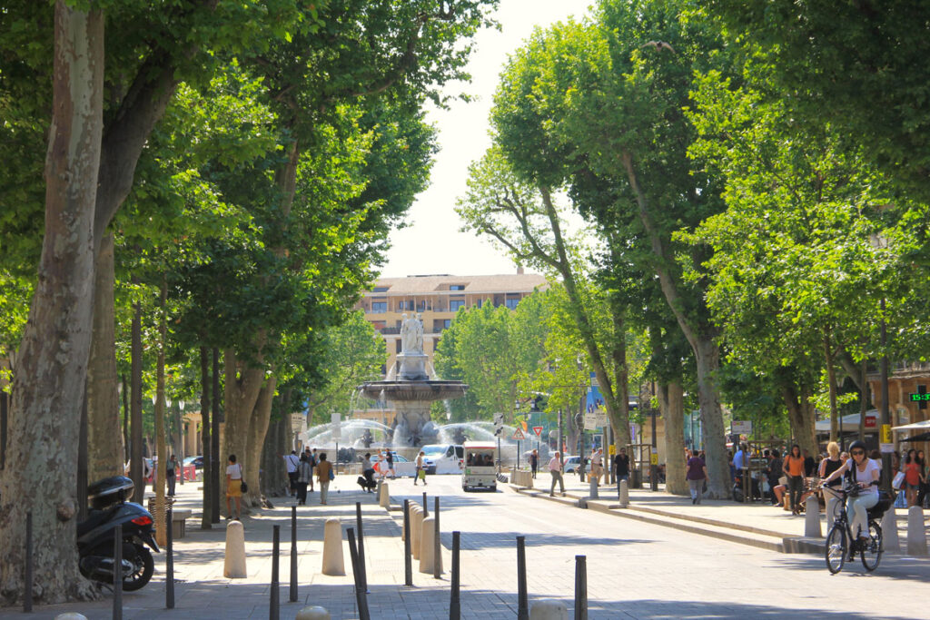 Le cours Mirabeau à Aix-en-Provence