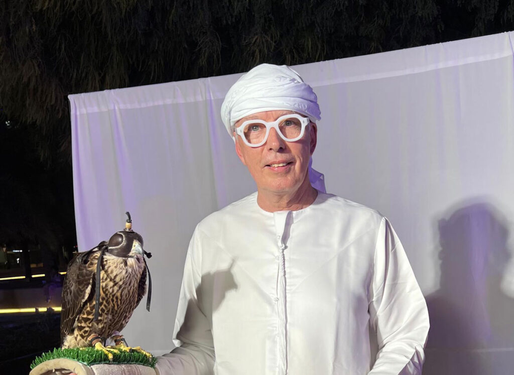 Andre Mermoud en fauconnier