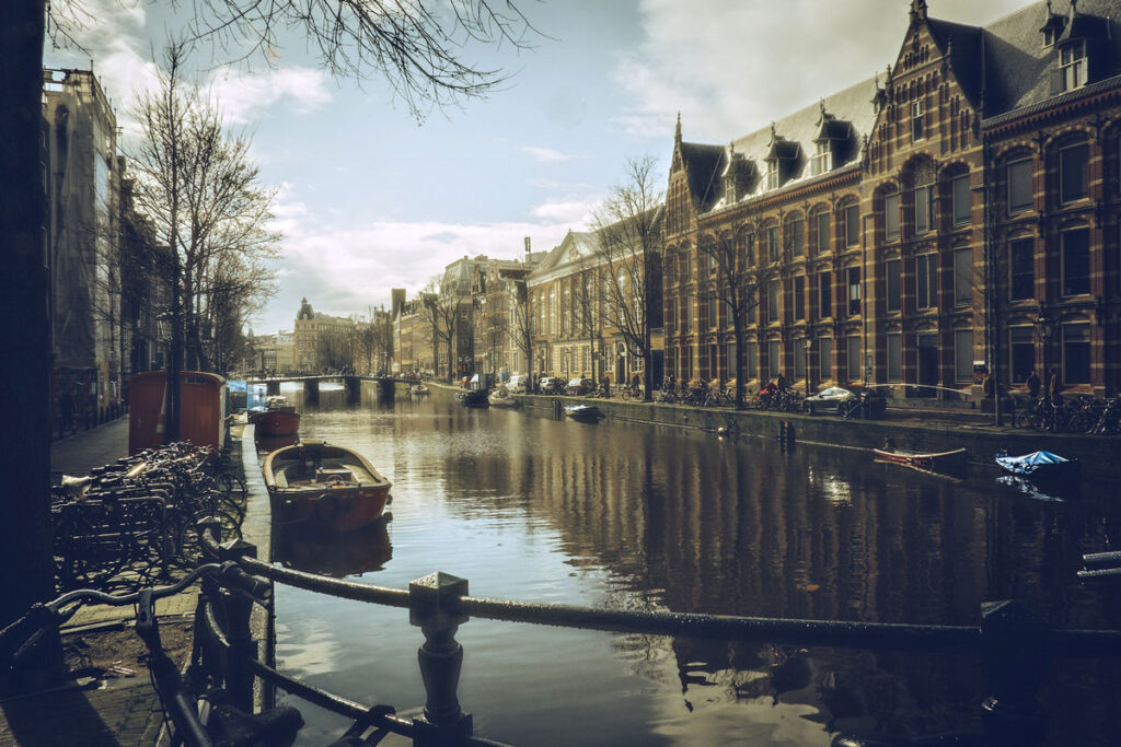 Canal à Amsterdam