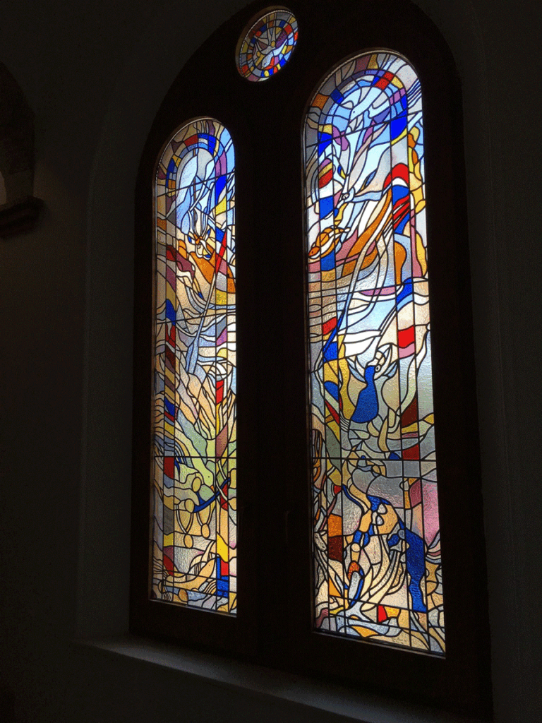 Vitraux de la chapelle du Mas Sant